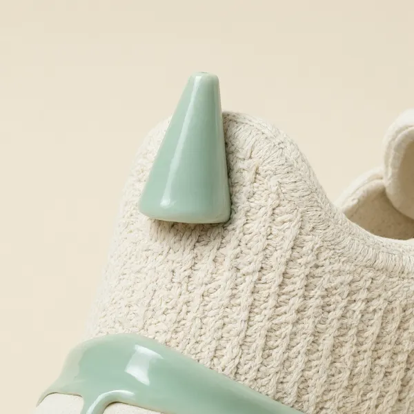 Close-up of DIP 01: the cone pull